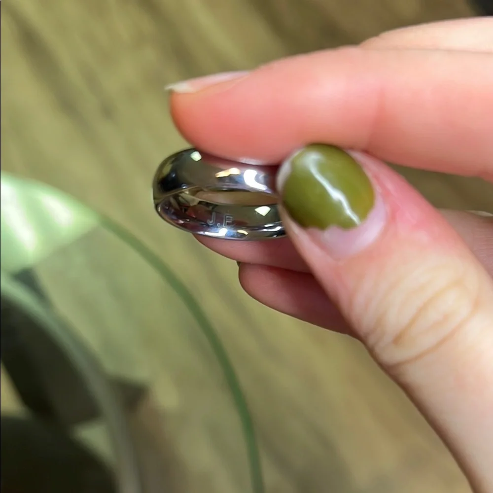 Men’s Ring - Picture 2 of 2